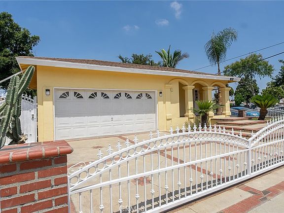3rd image of 1401 Carob Way