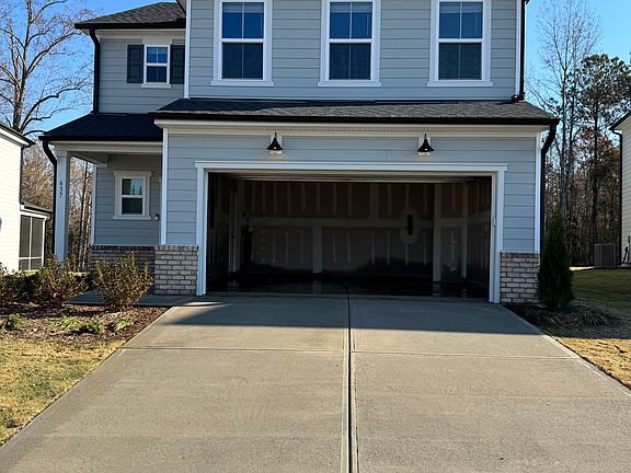 2nd image of 637 Donnegal Farm Dr