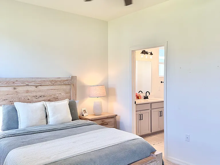 639 Alder Ln — Photo 12