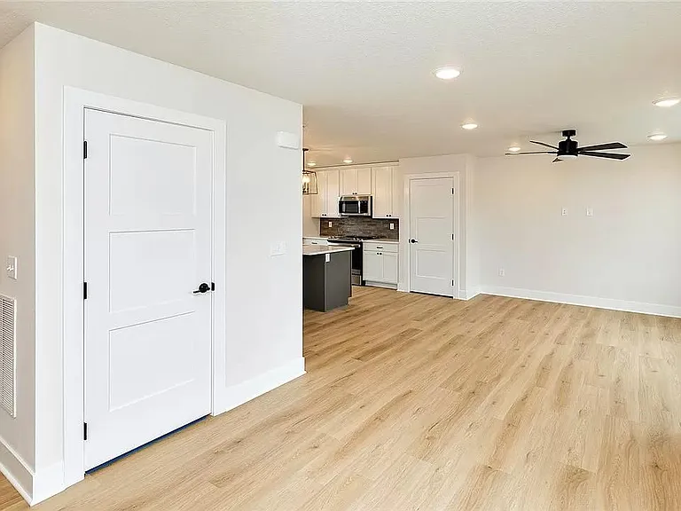 2833 SW Prairie Trail Pkwy — Photo 10
