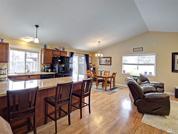 5th image of 11308 223rd Avenue Ct E