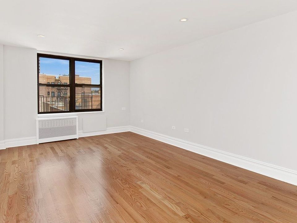 1st image of 132-40 Sanford Ave #5A