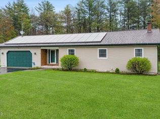 15 Michaels Dr, Queensbury, NY 12804