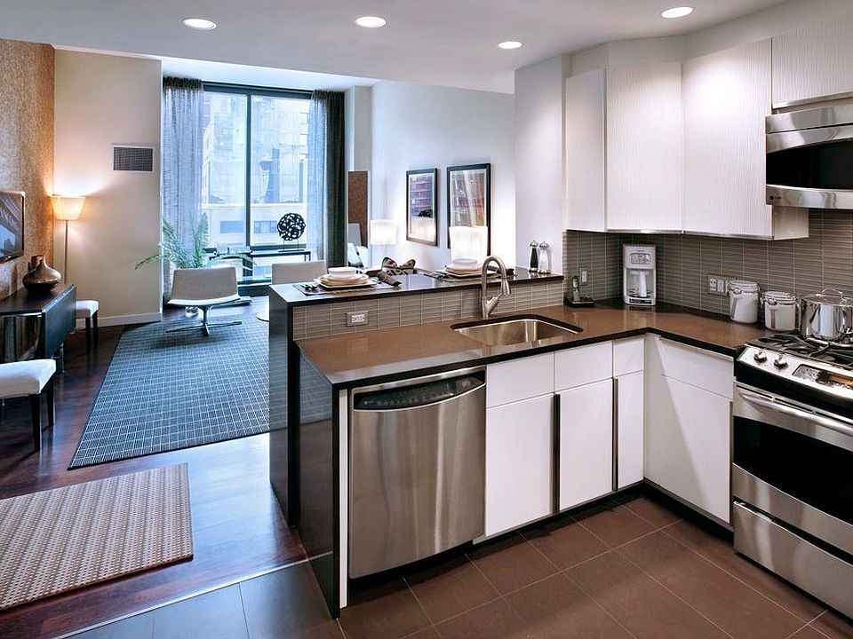 1st image of 200 W 67th St APT 5-A