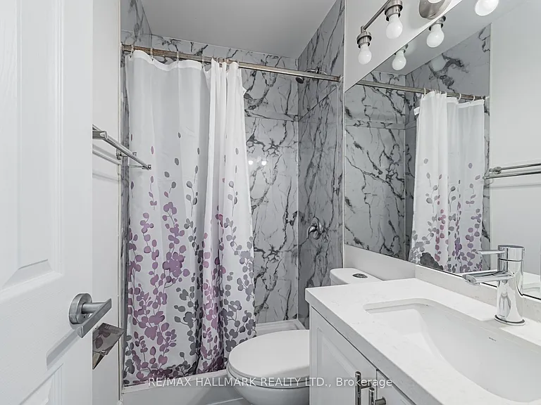 82 Ellington Dr #UPPER — Photo 30