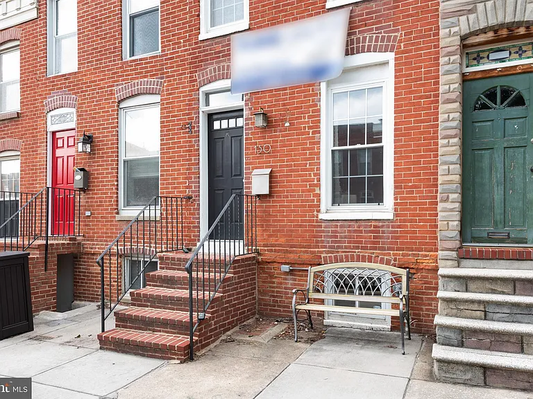 130 E Randall St — Photo 2