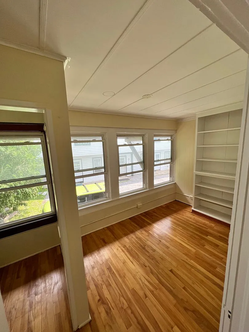 360-364 South Winooski Ave — Photo 1