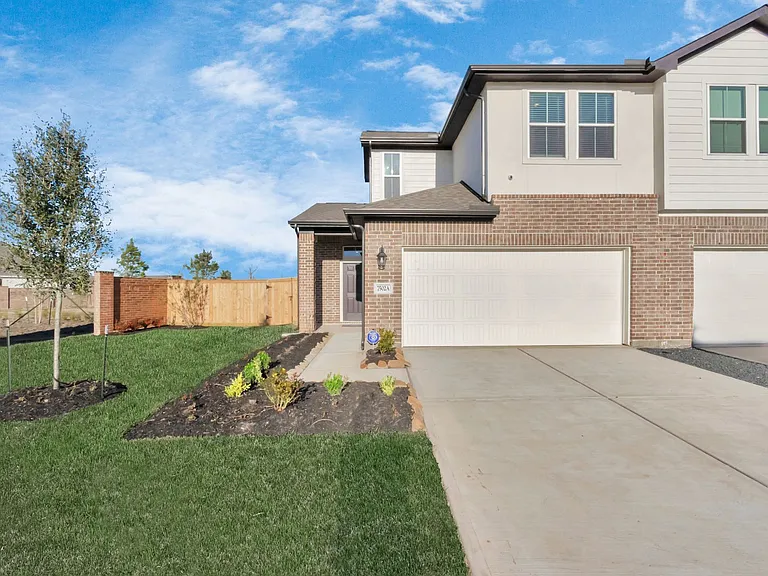 21010 Bay Village Dr #B — Photo 2