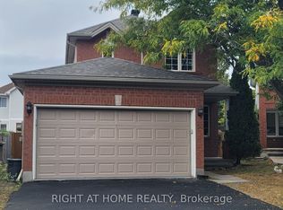 50 Trump Ave, Ottawa, ON K2C 4A4