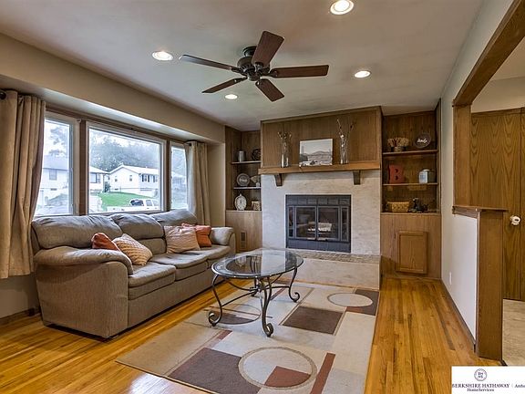 4th image of 6918 S 52nd St