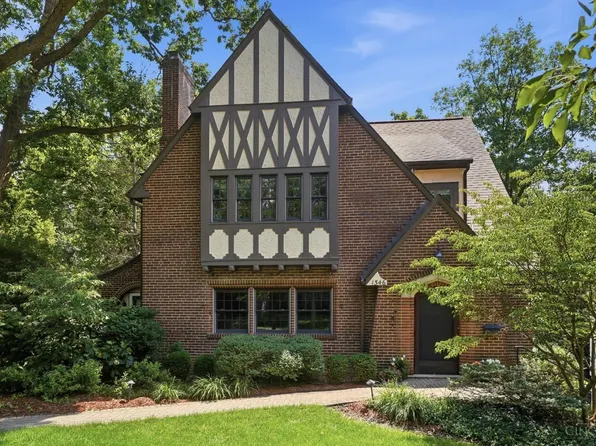 1346 Park Ridge Pl, Cincinnati, OH 45208