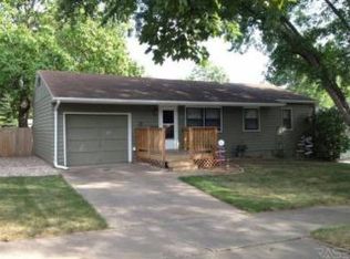 1504 S Comet Rd, Sioux Falls, SD 57103
