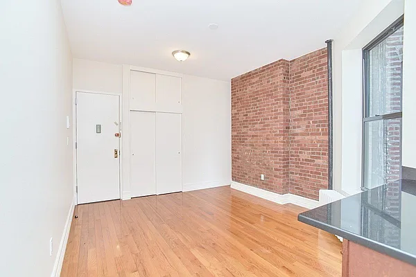 Rented by Living New York | media 3