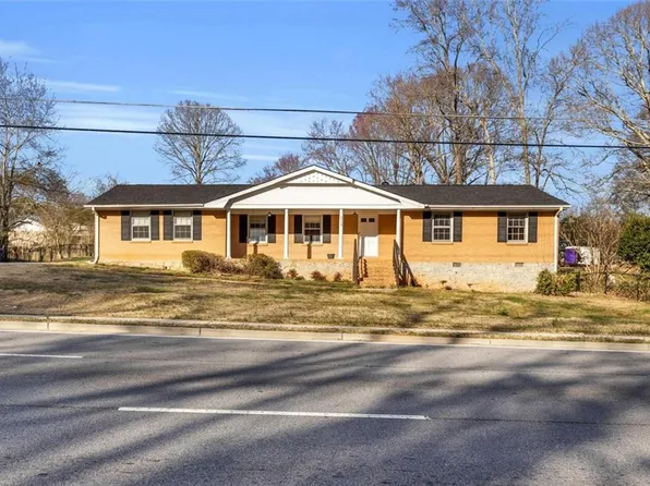 2338 Rockbridge Rd, Stone Mountain, GA 30087