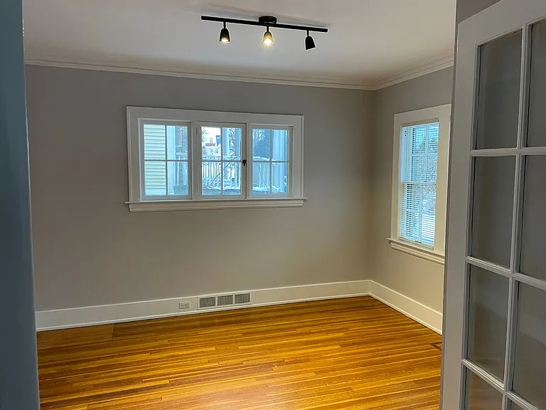9 Union Ave NE — Photo 5