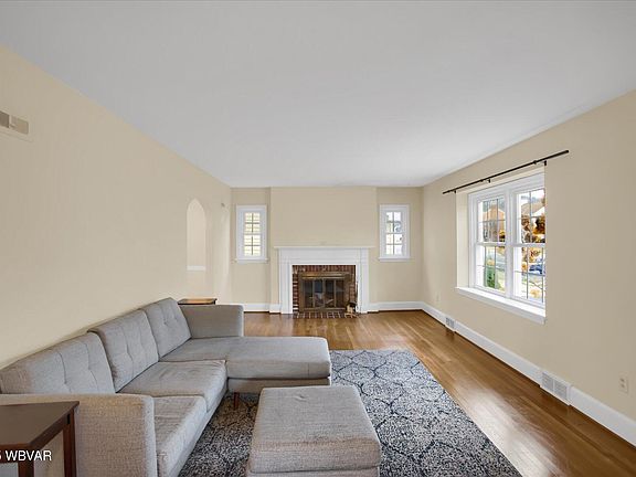 4th image of 1409 Mansel Ave