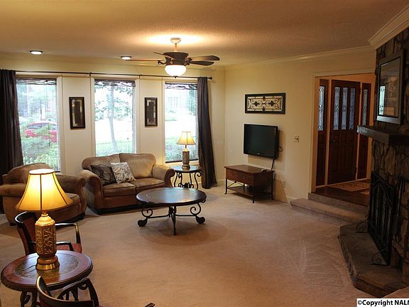 5th image of 10015 Covington Dr SE