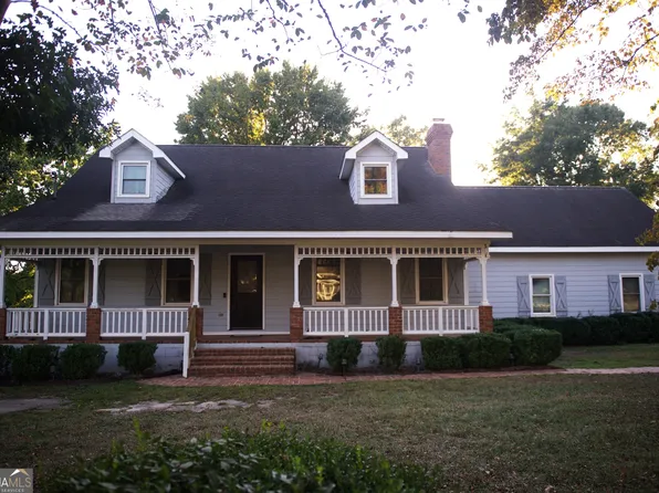 213 Tucker Rd, Warner Robins, GA 31088