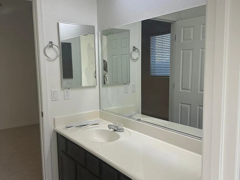 7509 S 27th Pl — Photo 28