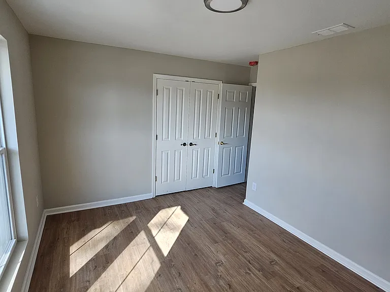 1110 Bryant St SW — Photo 5