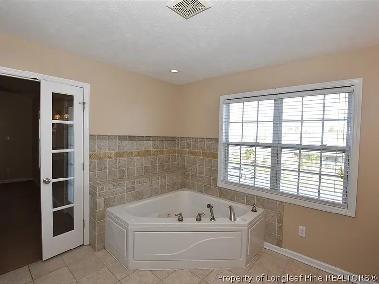 60 Scranton Ct — Photo 20