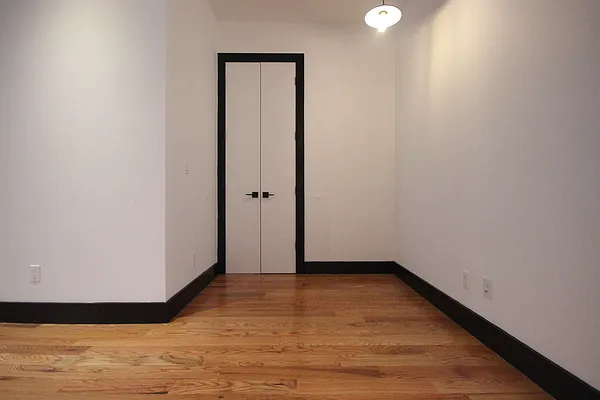 Rented by Nooklyn NYC LLC | media 23