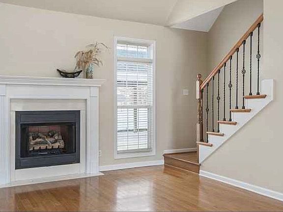 2nd image of 115 Plantation Springs Dr