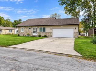 220 Parkview Dr, Celina, OH 45822