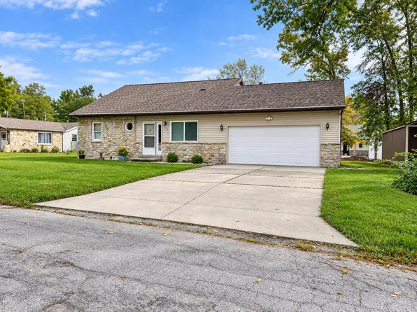 220 Parkview Dr, Celina, OH 45822