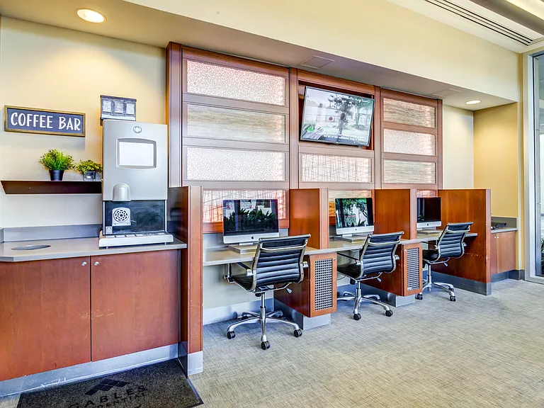 M5250 Wifi Lounge