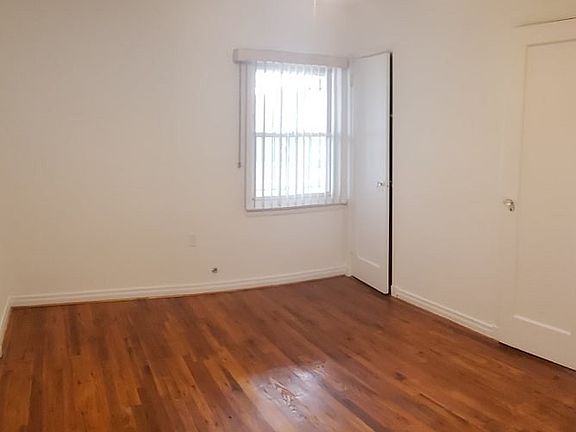 5th image of 16704 81st Ave
