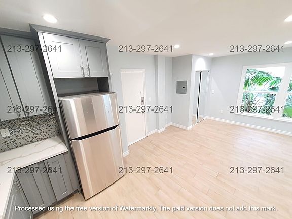 5th image of 619 S Rampart Blvd #202