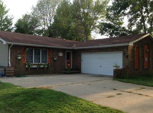 1925 E Clark St, Diamond, IL 60416