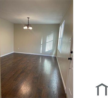 5th image of 2929 Jamestown Dr