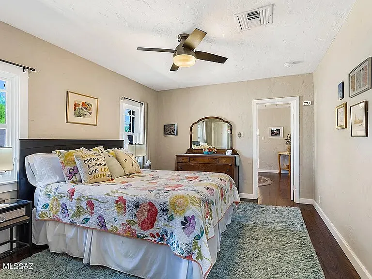 1200 E Edison St — Photo 14