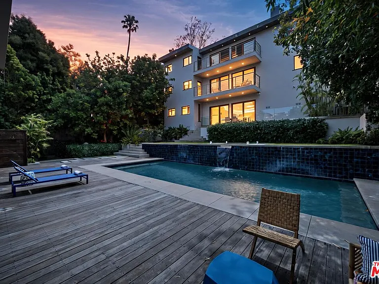 2035 De Mille Dr — Photo 32