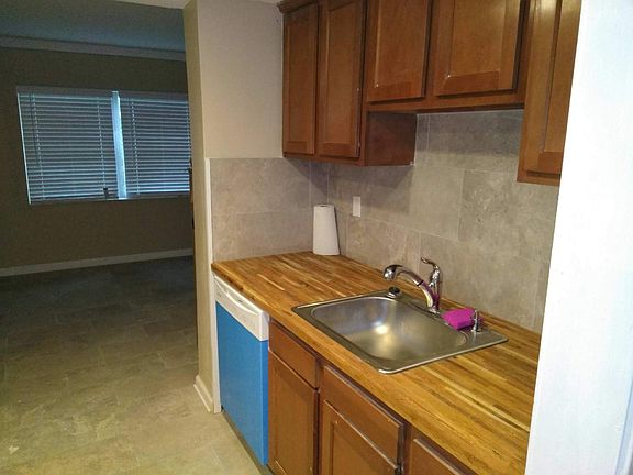 3rd image of 4818 Irvington Ave