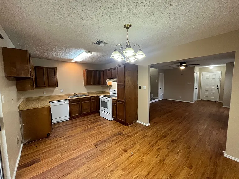 7026 Silver Cyn — Photo 11
