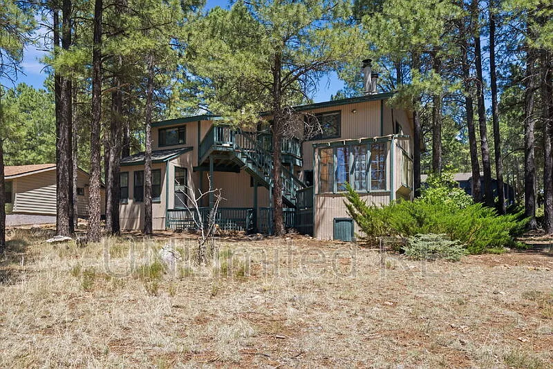 3 bed, 3.0 bath, 2137 sqft, $2,695 — Photo 4