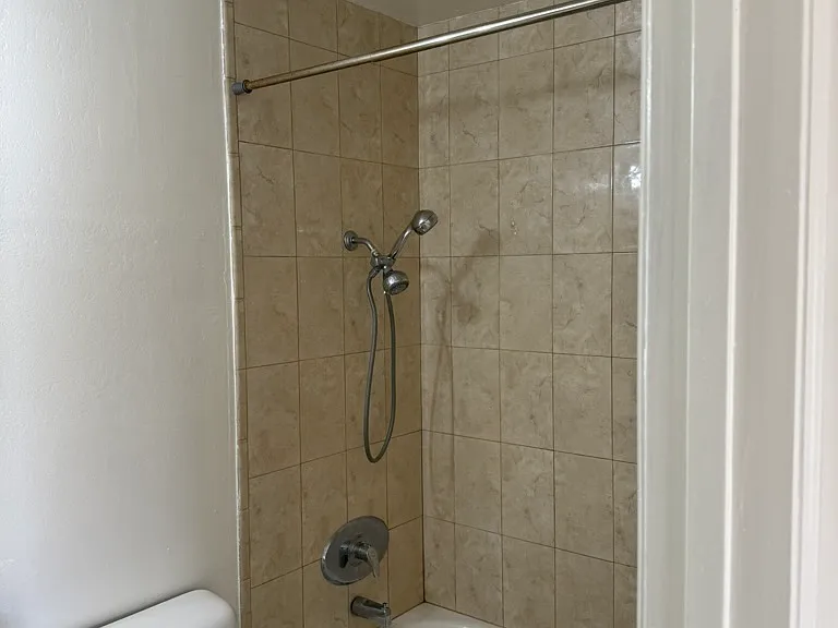 220 Oswego Ave #6 — Photo 12