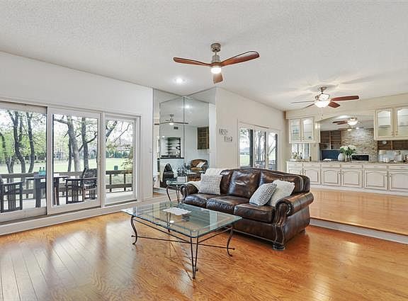 3rd image of 103 Fairway Village Dr