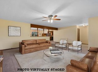 W204N10591 Hilltop Dr, Germantown, WI 53022