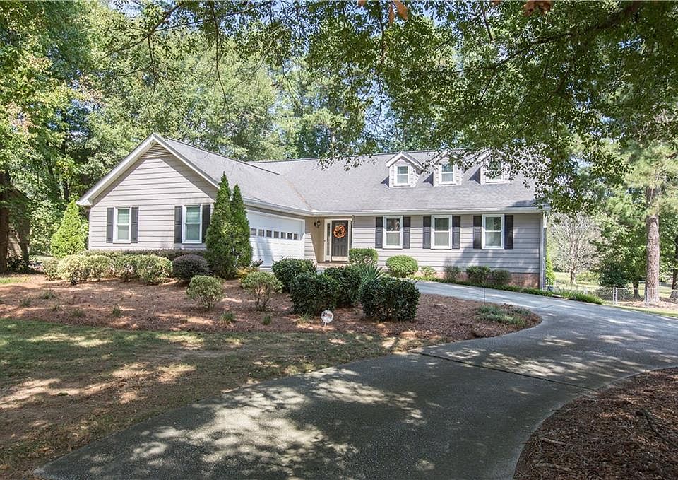 1st image of 2172 Valley Creek Cir