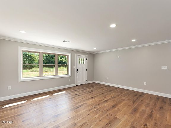 5th image of 3643 Lower Jackson Rd