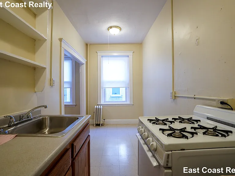 220 Kelton St #224-6 — Photo 6