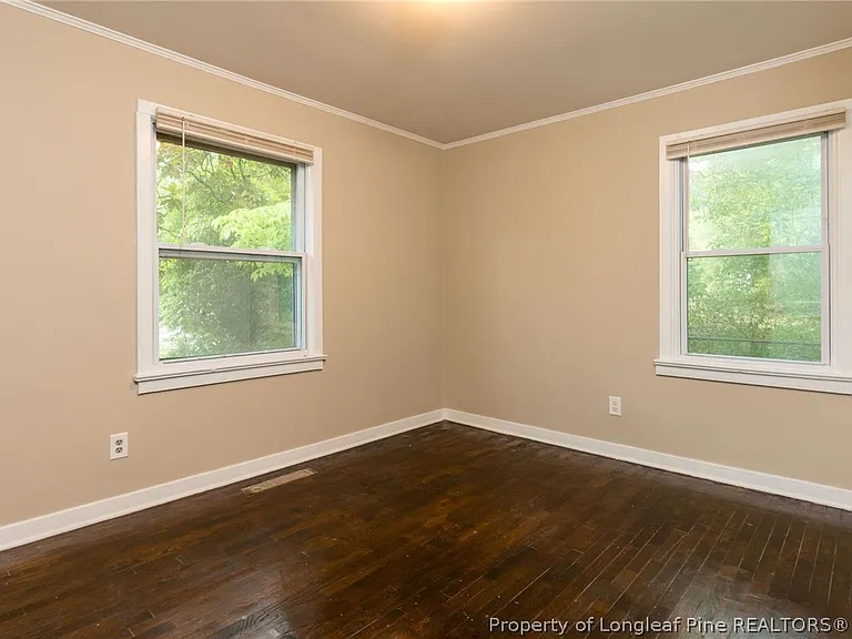 311 Stuart Ave — Photo 14