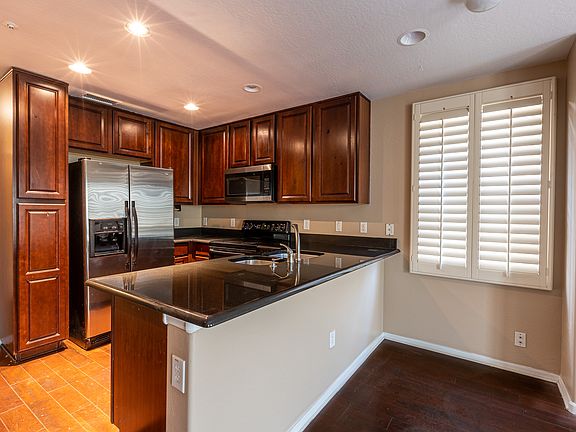 5th image of 1343 S Sabino Dr