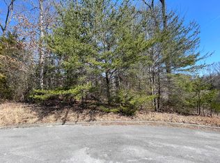 745 Water Cliff Dr, Somerset, KY 42503