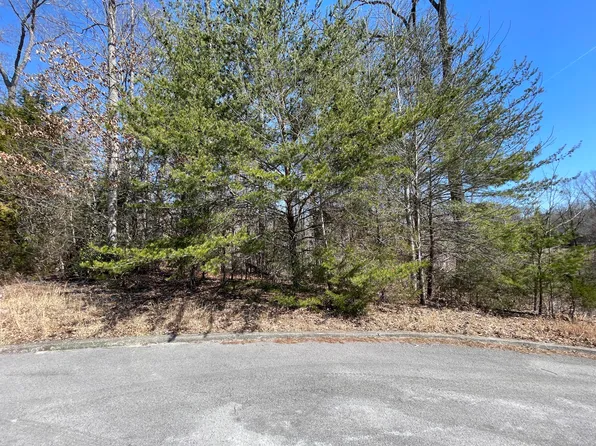745 Water Cliff Dr, Somerset, KY 42503