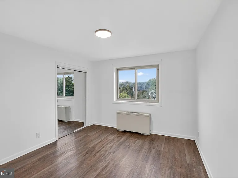 4570 Macarthur Blvd NW #208 — Photo 12